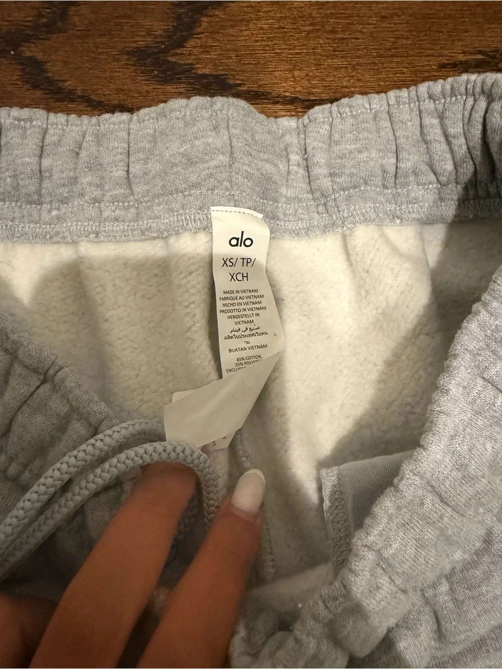 ALO ACCOLADE HEATHER GREY SWEATS JOGGERS - Picture 2 of 2